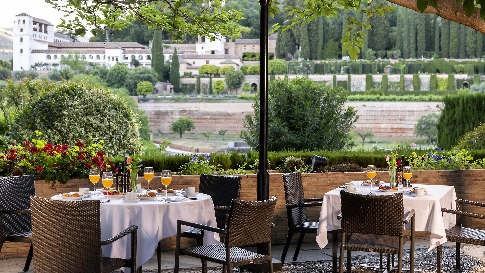 Parador De Granada 4*,