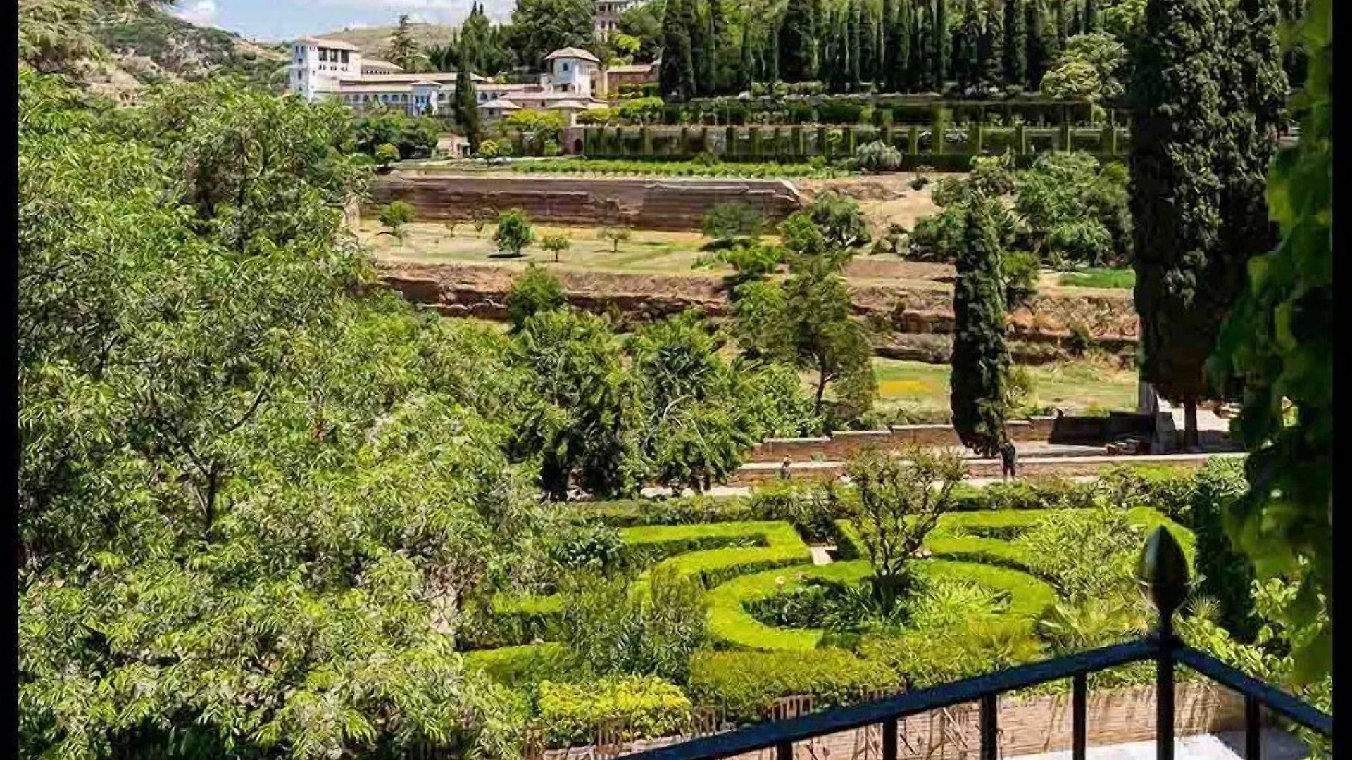 Parador De Granada Hotel